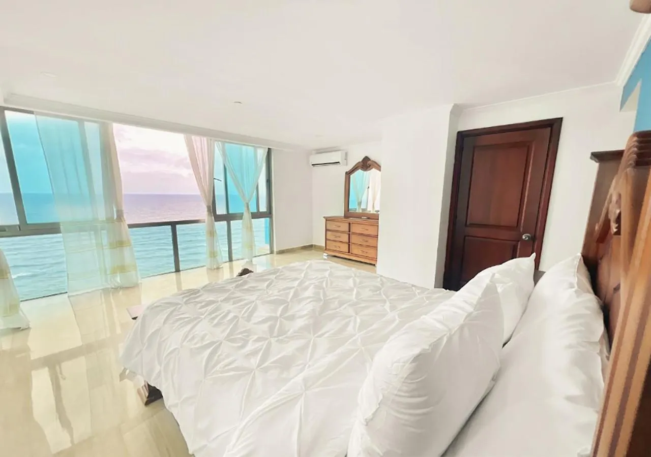 Exclusive 3 Bdr, Gym & Pool, Seaview, Luxury Tower Apartment Santo Domingo